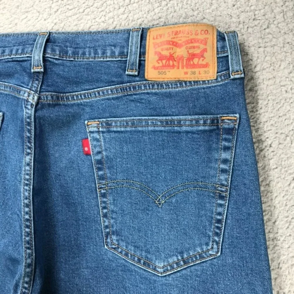 LEVIS 505 Jeans Mens 38x30 Regular Fit Straight Leg‎ Medium Wash Denim *FLAW
